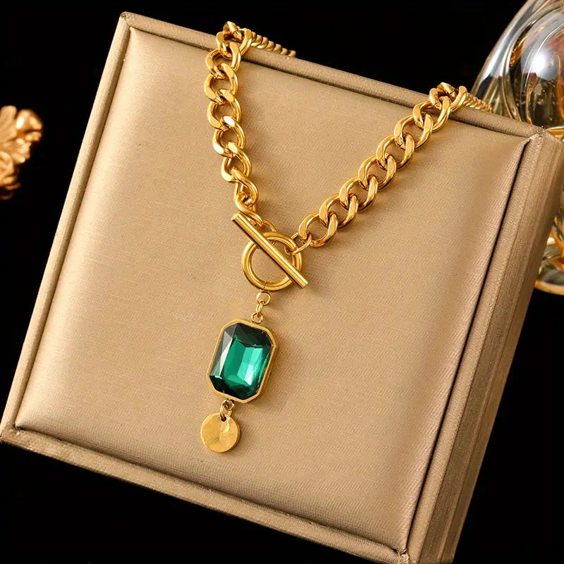 Thick Chain Emerald Pendant Necklace