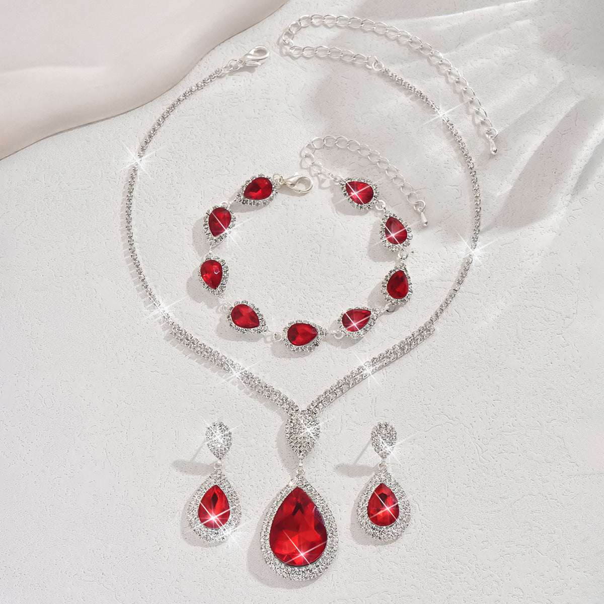 Thalira Bloodwynne Jewellery Set
