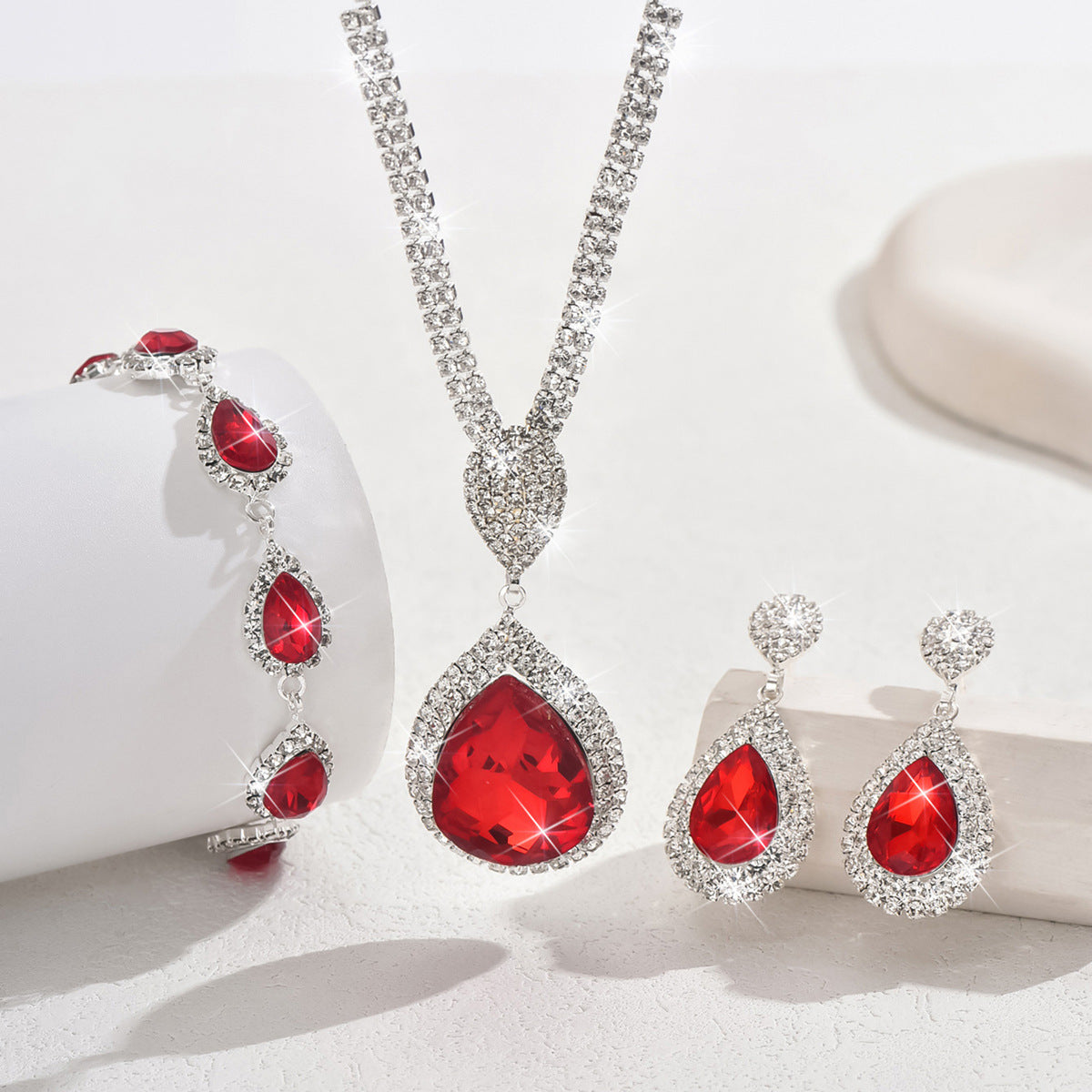 Thalira Bloodwynne Jewellery Set