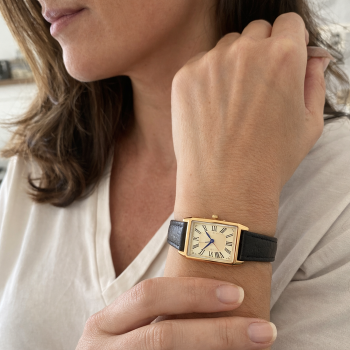 Vivelle Crest Watch
