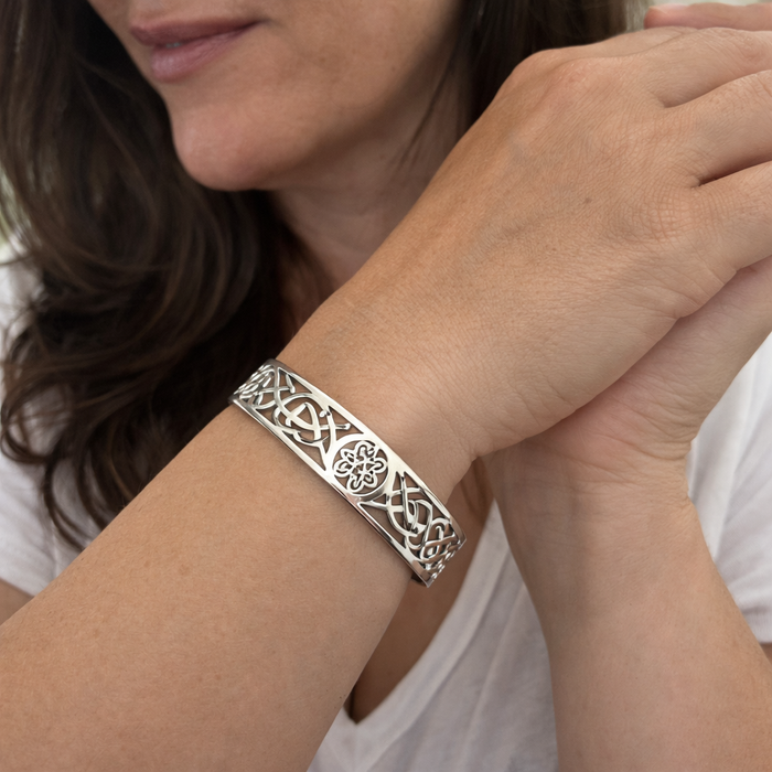 Openwork Silver Bracelet Exquisite