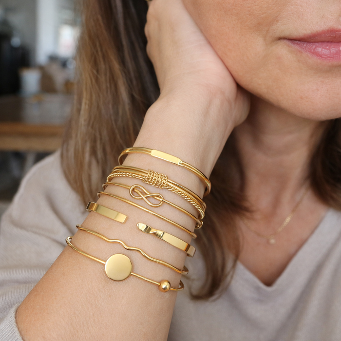 Elegance Knot Bracelet Set