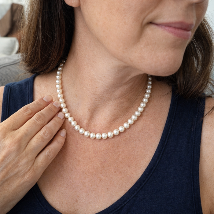 Halo Pearl Necklace