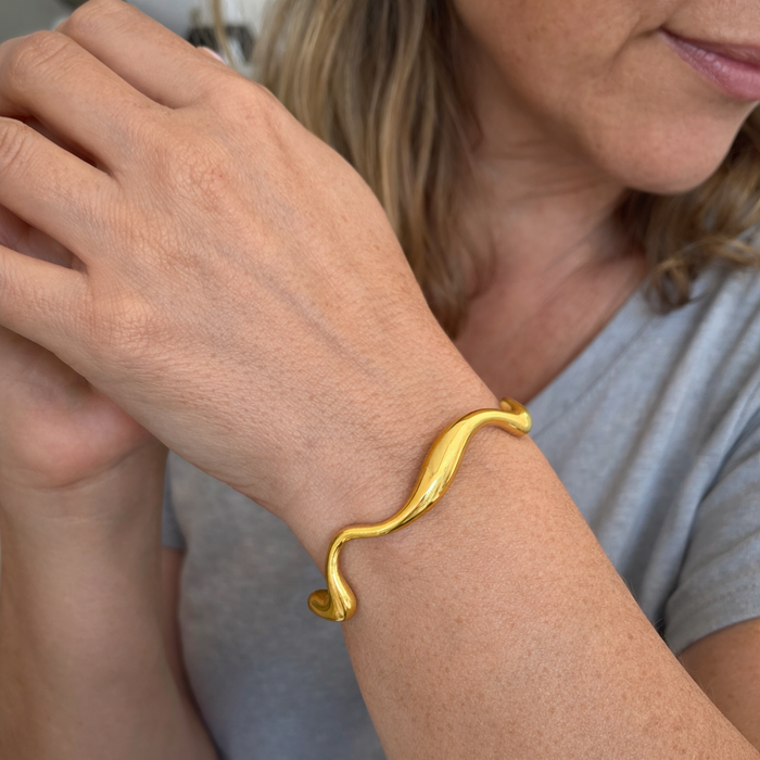 Elyra Soft Flow Ring