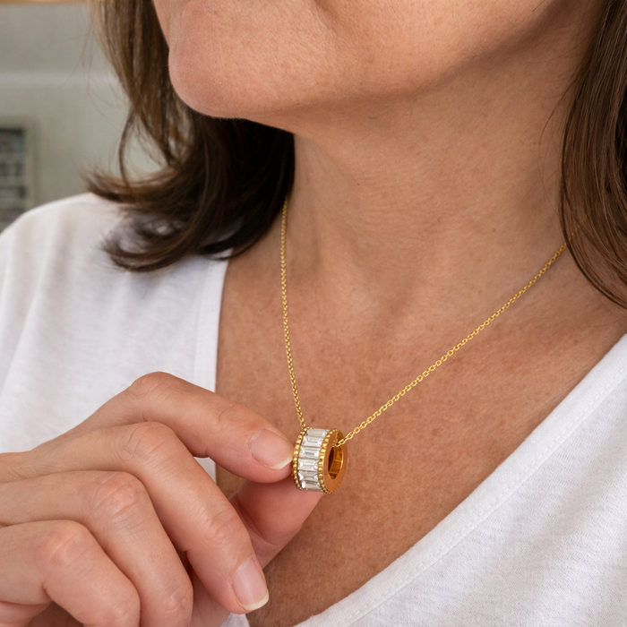 Elyna Polished Barrel Necklace