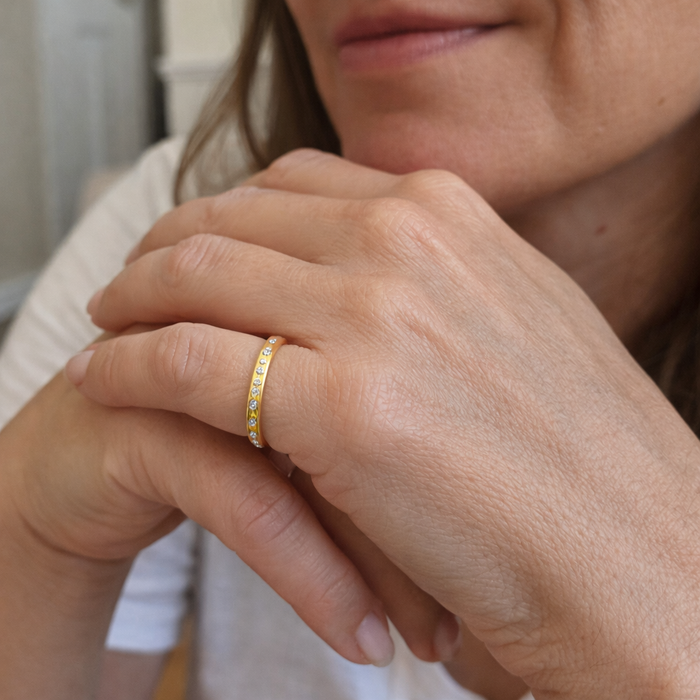 Halo Dot Bracelet