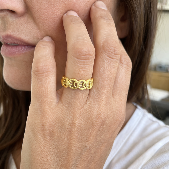 Ella Classic Pattern Ring