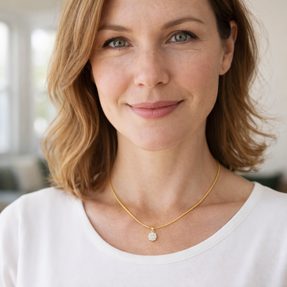 Elegant Rhinestone Pendant Necklace