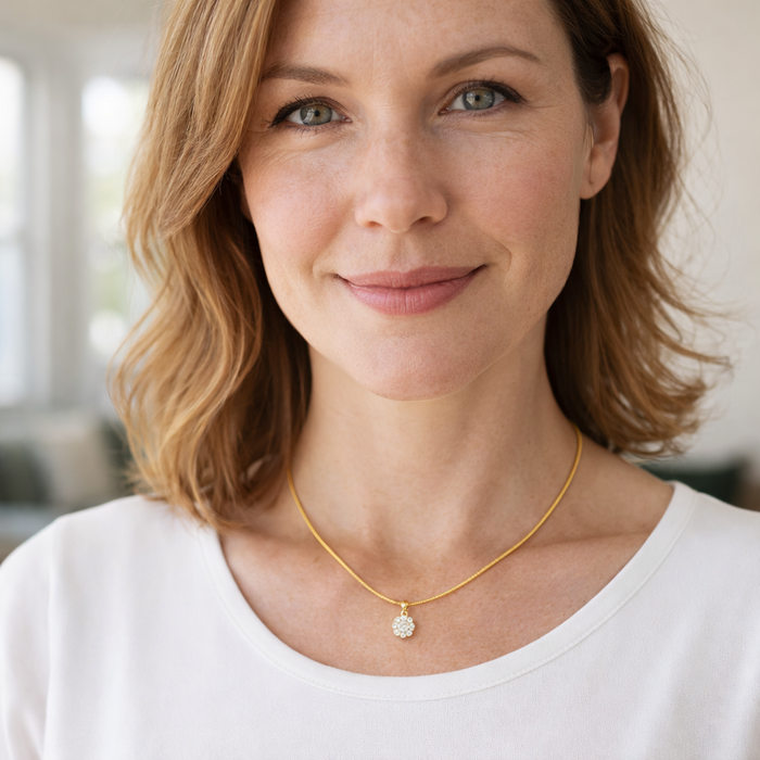 Elegant Rhinestone Pendant Necklace