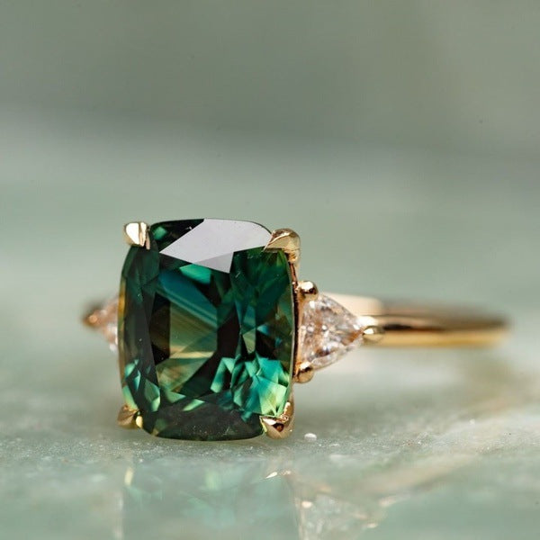 Vintage Style Green Stone Ring