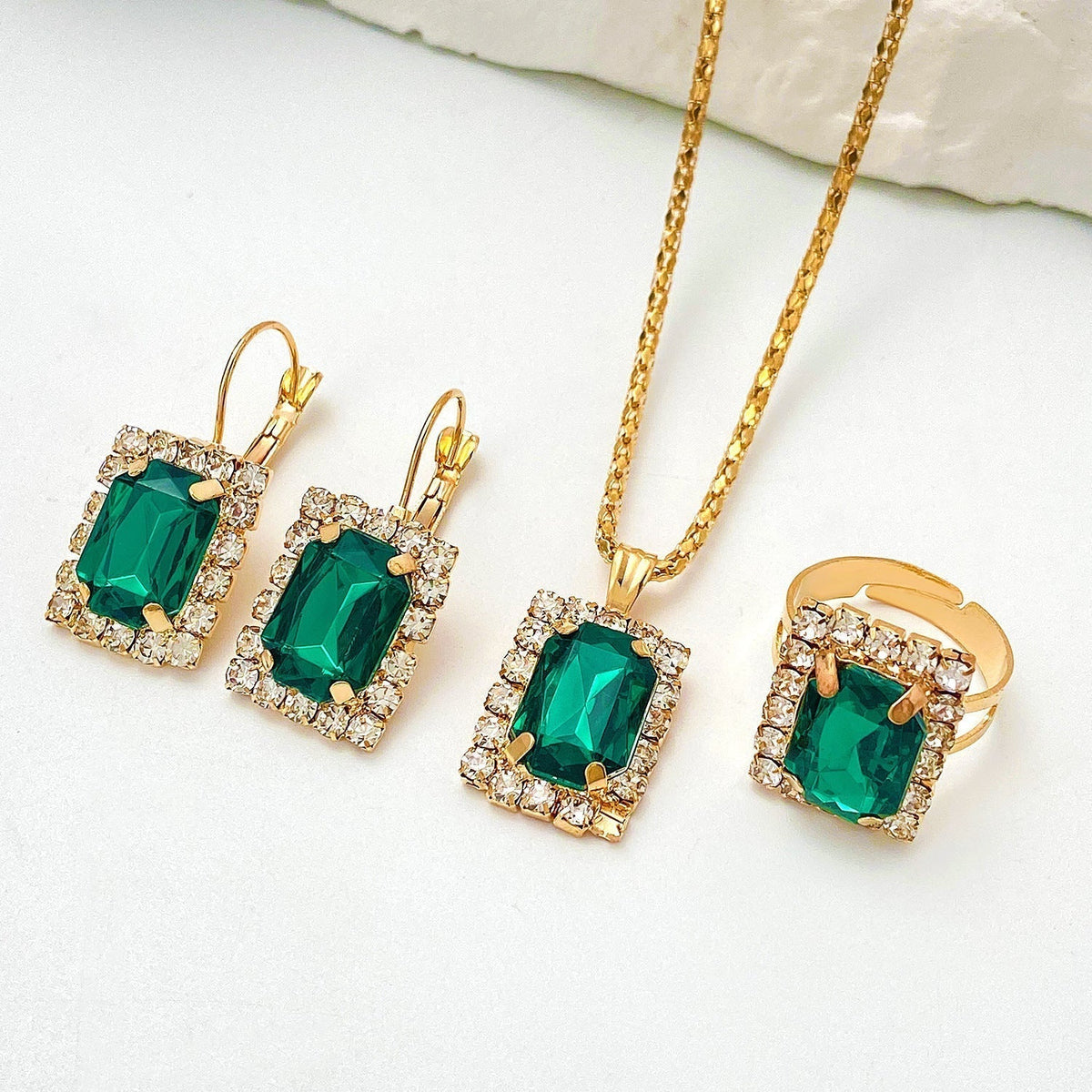 Sylvara Greenveil Jewellery Set