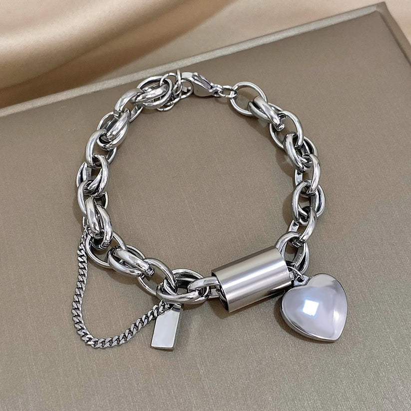 Thick Heart Bracelet